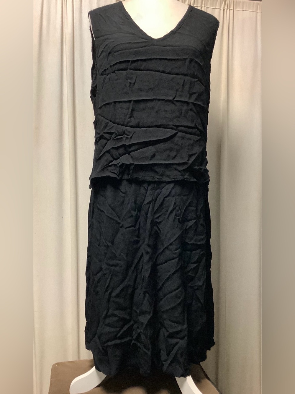 Ghost viscose v neck oversized crop top L & skirt S